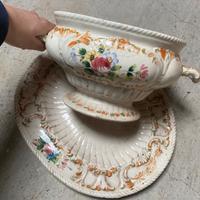 Centrotavola in terracotta decorato