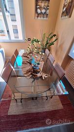 Tavolo in ferro battuto e vetro