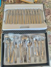 Set di posate con dettagli in oro zecchino 