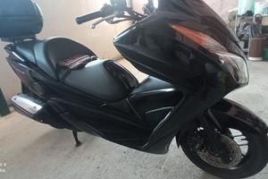 scooter Honda forza 300