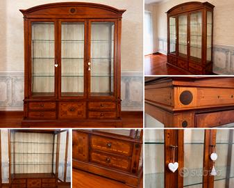 Credenza classica in legno con intarsi – Eccellent