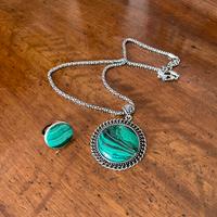 Collana e anello in malachite - pietra verde