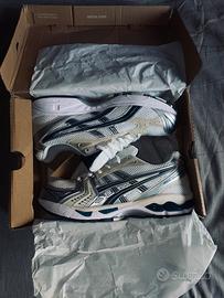 Asics kayano 14 taglia 43,5