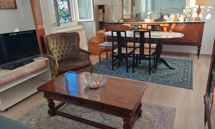 Appartamento arredato (78 mq) in Viale Ippolito Ni