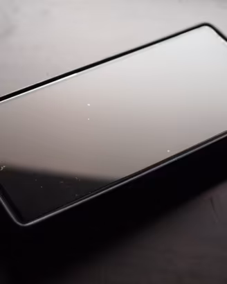 Google Pixel 6 (128GB) + Cover Spigen e PopSocket