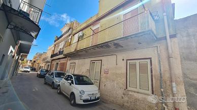Castelvetrano casa ind. con 2 app