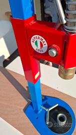 tappatrice tappi corona