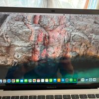 MacBook Air 13" 2020 i5 8GB 512GB