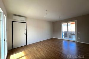 Bivano luminoso Quartu Sant Elena / Cagliari