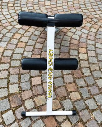 Panca pieghevole per addominali