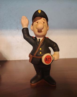 statuina in terracotta vigile vintage