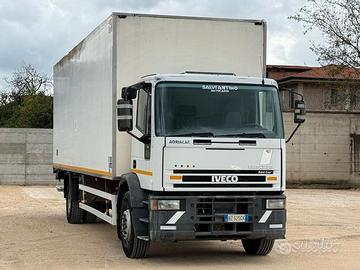 Iveco Eurocargo 180e28 furgone isotermico e sponda