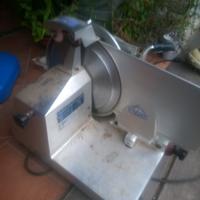 affettatrice da banco da revisionare carrello