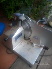 affettatrice da banco da revisionare carrello