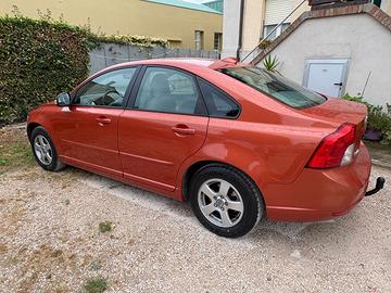 VOLVO S40 2.0F Momentum – 145 CV – Anno 2011