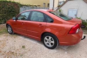 VOLVO S40 2.0F Momentum – 145 CV – Anno 2011