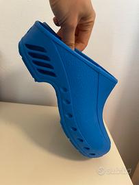 Zoccoli sanitari numero 35/36