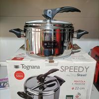 Pentola a pressione Tognana. 5 litri. Nuova.