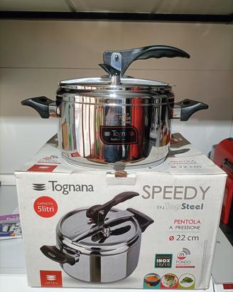 Pentola a pressione Tognana. 5 litri. Nuova.