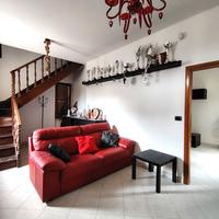 Casa indipendente con corte privata