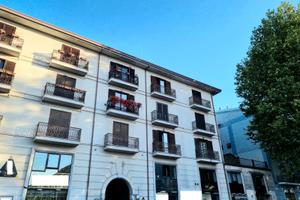 Appartamento di 4 vani e 2 wc, con garage di mq 26