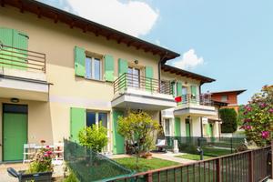 VILLA A SCHIERA CENTRALE A GARDONE VAL TROMPIA