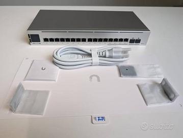 Ubiquiti UniFi USW Pro Max 16 PoE switch con Rack