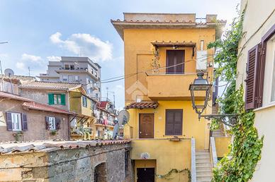 2 LOCALI A ARICCIA