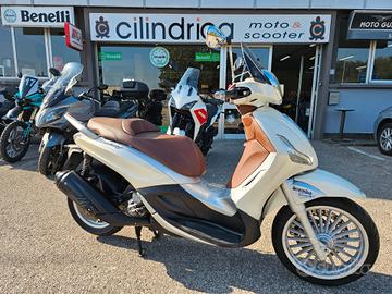 Piaggio Beverly 300 i.e.