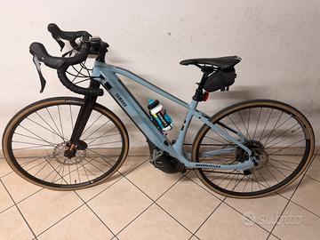 Bici gravel elettrica