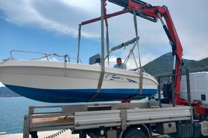barca con motore yamaha 40/60  4 tempi