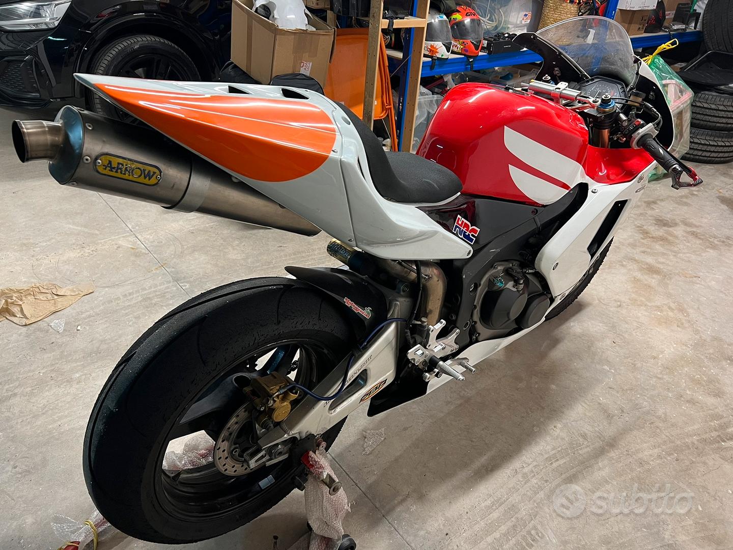 Automobile Honda Cbr 600 Rr 2005 Usata Autoscout24 Honda Cbr 600