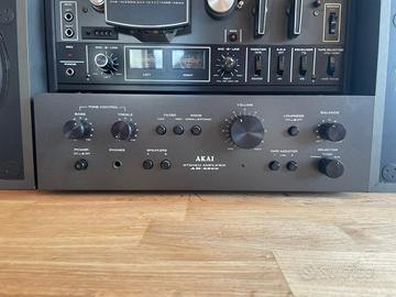 Amplificatoe Akai Am 2200