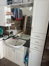 Mobile bagno completo con lavandino e  specchio