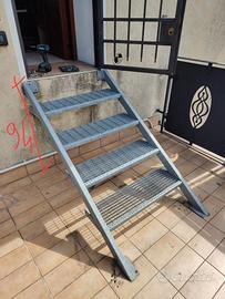 Scala ferro acciaio zincato a caldo