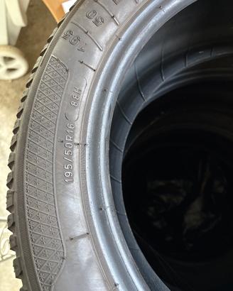 Treno di gomme termiche usate Audi a1 sportback