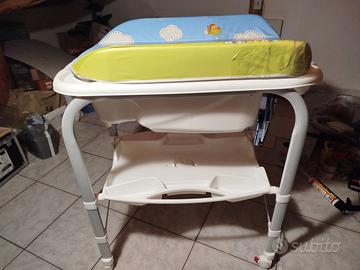 Fasciatoio richiudibile con vaschetta inclusa