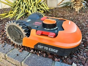 Worx Robot Taglia prato modello WR142E