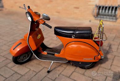 vespa PX200E