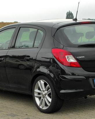 Opel Corsa D accessori 