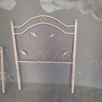 struttura letto con sponde laterali