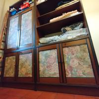 Combinazione mobile/armadio portatutto