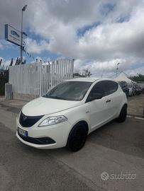 Lancia Ypsilon 1.2 69 CV 5 porte GPL Ecochic Gold