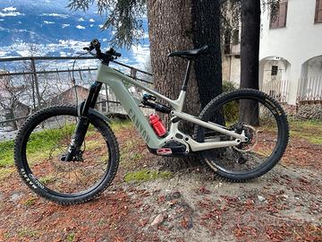Emtb Canyon Strive On CFR taglia M 2024 750W