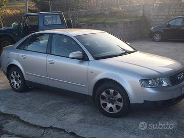 AUDI A4 ANNO 2001