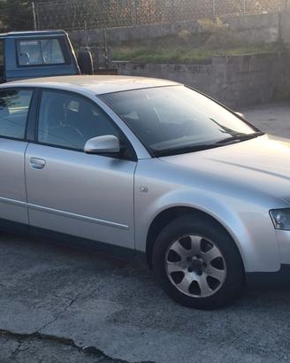 AUDI A4 ANNO 2001
