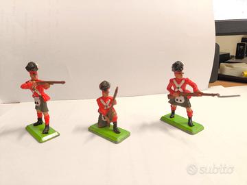 3 Soldatini Britains Deetail LTD 1971 - Highlander