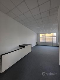 Torino locale 110 mq circa più interrato