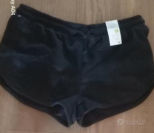 short corti, morbidi, neri 