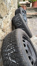 Cerchi in ferro 16" Cinque fori gomme 215 65 16